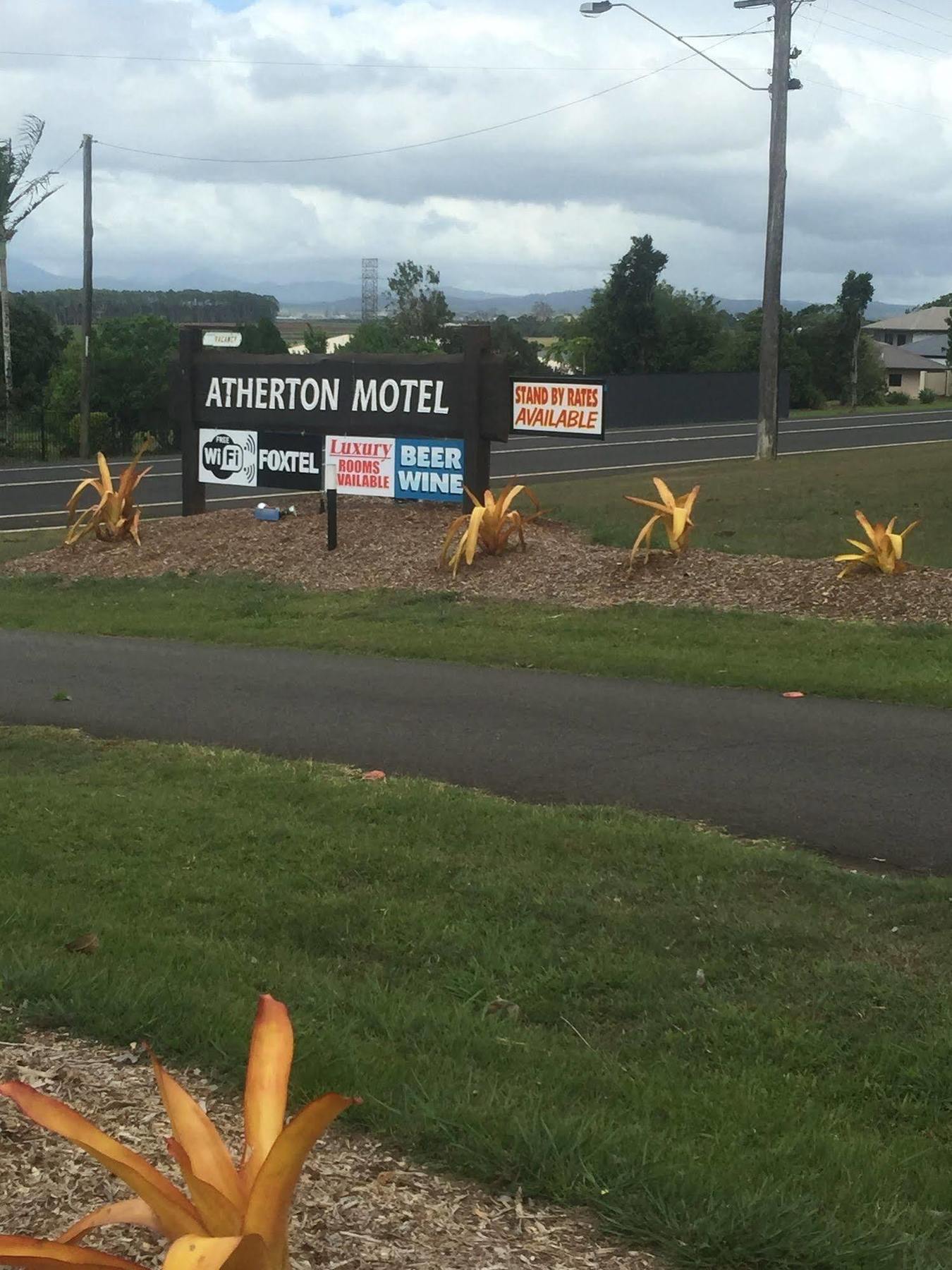 Atherton Motel Exteriör bild